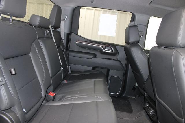 2025 GMC Sierra 1500 4WD Crew Cab Short Box SLT