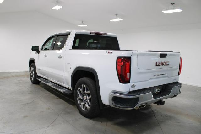 2023 GMC Sierra 1500 4WD Crew Cab Short Box SLT