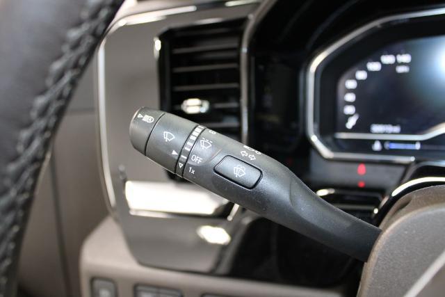 2023 GMC Sierra 1500 4WD Crew Cab Short Box SLT