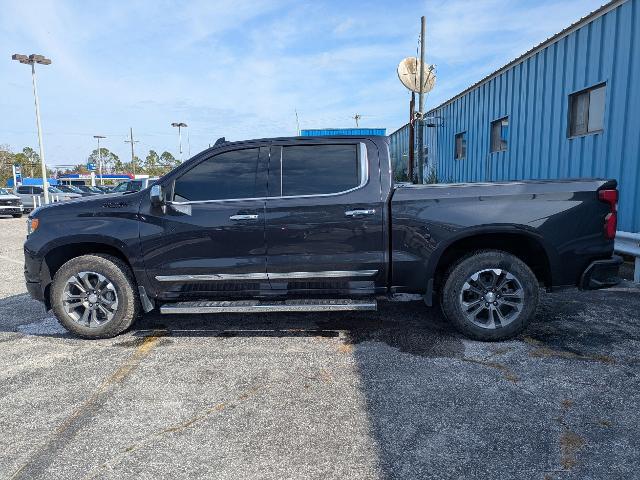 2023 Chevrolet Silverado 1500 4WD Crew Cab Short Bed High Country