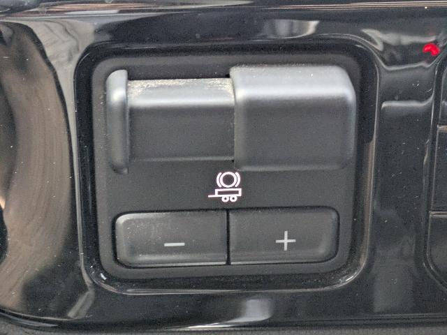 2023 Chevrolet Silverado 1500 4WD Crew Cab Short Bed High Country