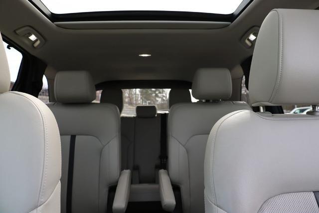 2025 Mazda X-90 3.3 Turbo Premium Sport