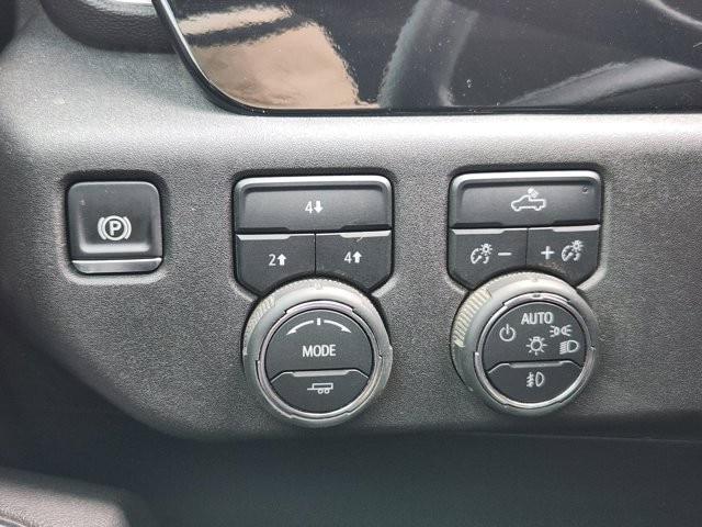 2025 Chevrolet Silverado 2500HD 4WD Crew Cab Long Bed LT