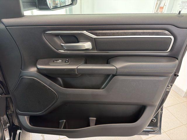 2024 Ram 1500 Lone Star Crew Cab 4x4 5'7" Box
