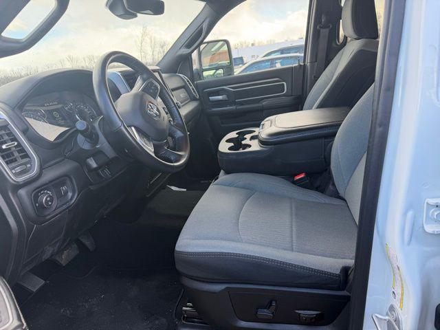 2024 Ram 3500 Big Horn Crew Cab 4x4 8' Box