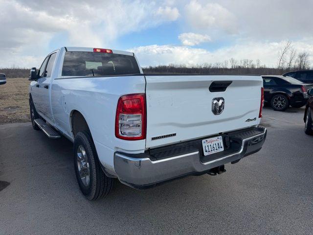 2024 Ram 3500 Big Horn Crew Cab 4x4 8' Box