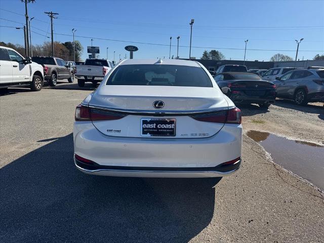2021 Lexus ES 250 Base