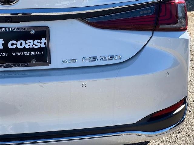 2021 Lexus ES 250 Base