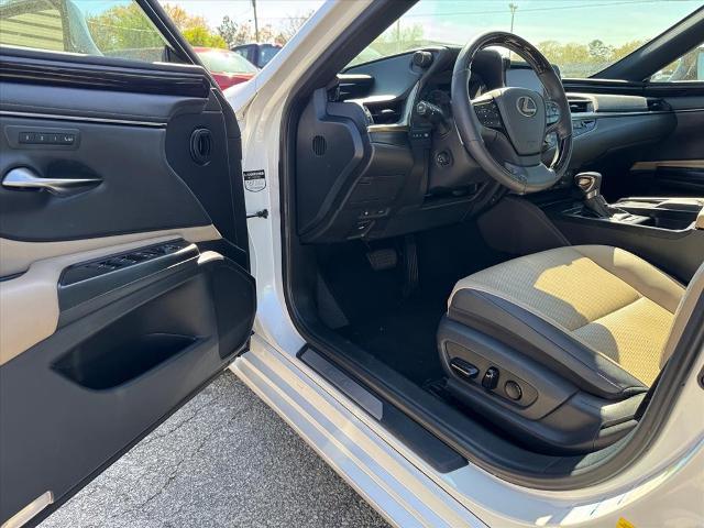 2021 Lexus ES 250 Base