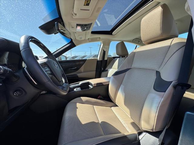 2021 Lexus ES 250 Base