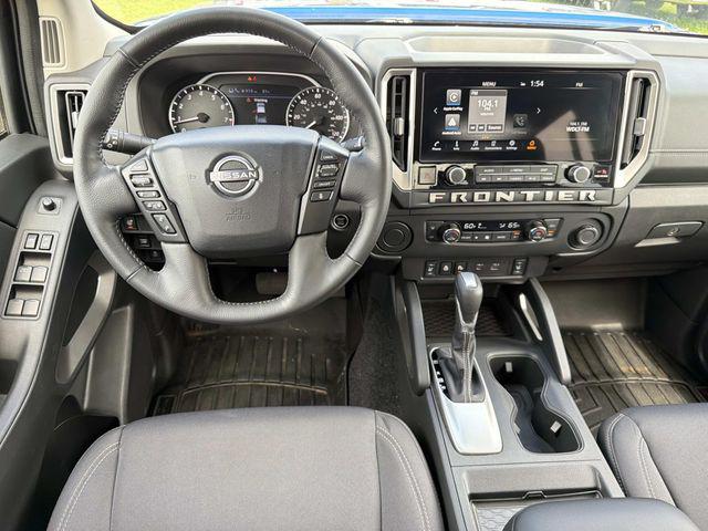 2025 Nissan Frontier Crew Cab SV 4x2