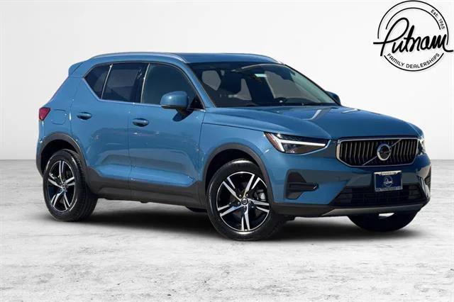2025 Volvo XC40 B5 Core Bright Theme for sale in Burlingame, CA
