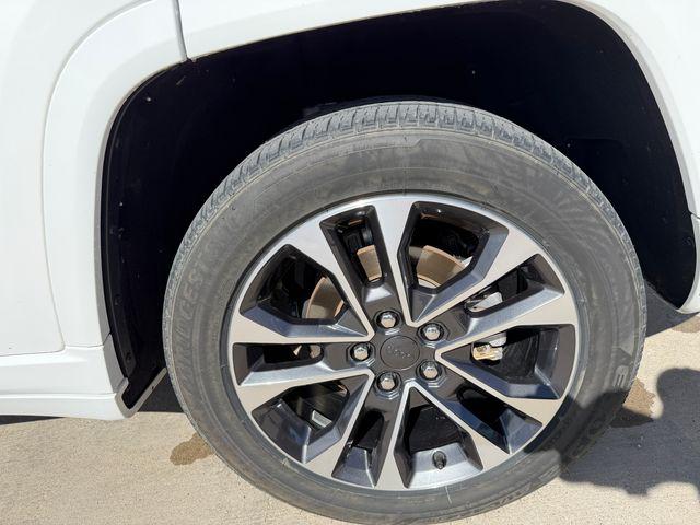 2023 Jeep Grand Cherokee Overland 4x4