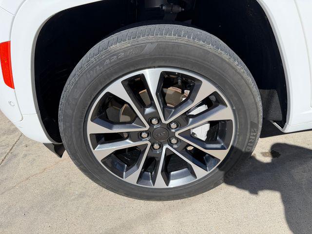 2023 Jeep Grand Cherokee Overland 4x4