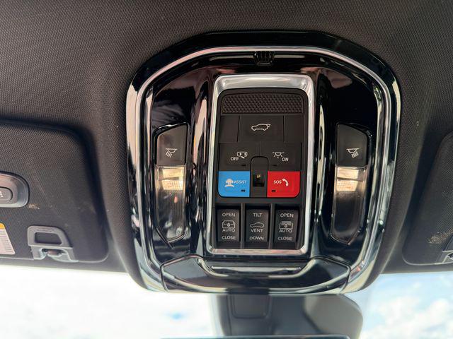 2023 Jeep Grand Cherokee Overland 4x4