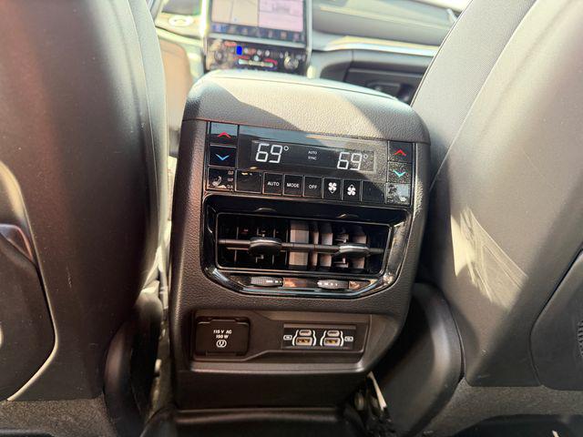 2023 Jeep Grand Cherokee Overland 4x4