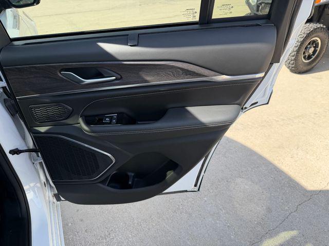 2023 Jeep Grand Cherokee Overland 4x4