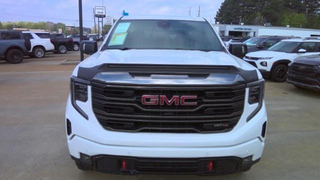 2023 GMC Sierra 1500 4WD Crew Cab Standard Box AT4