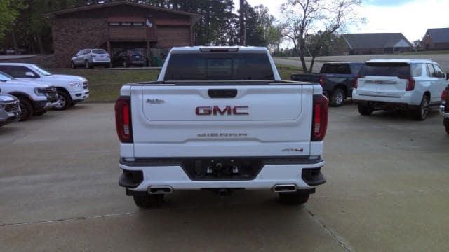 2023 GMC Sierra 1500 4WD Crew Cab Standard Box AT4