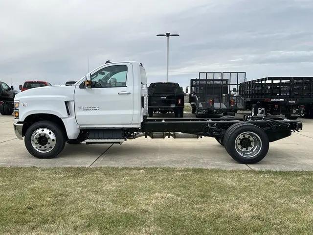 2024 Chevrolet Silverado 6500HD 1LT