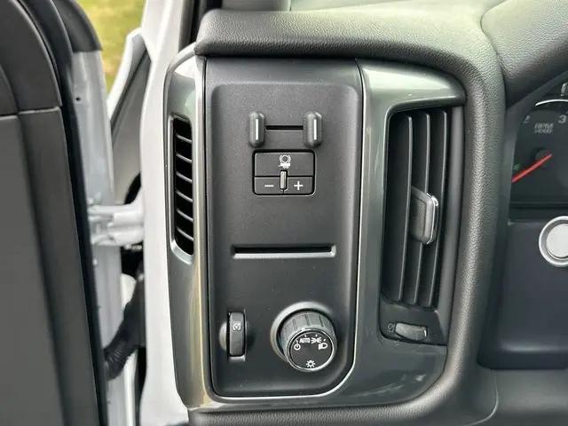 2024 Chevrolet Silverado 6500HD 1LT