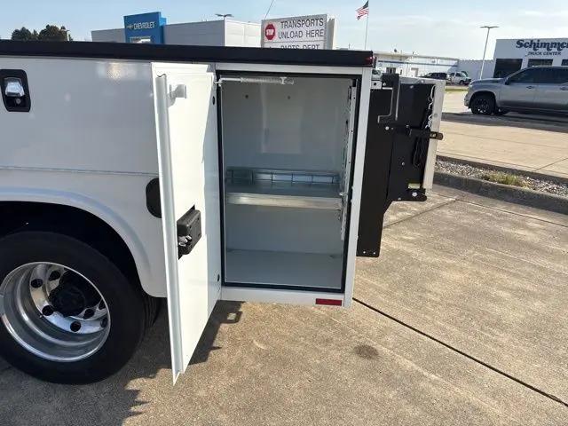 2024 Chevrolet Silverado 6500HD 1LT