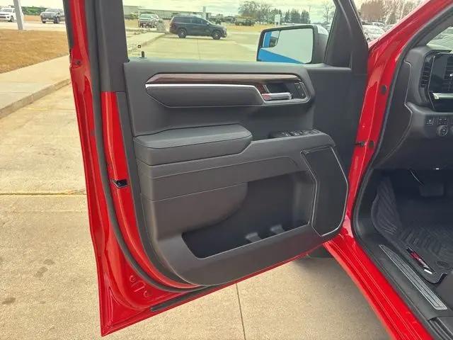 2026 Chevrolet Silverado 1500 4WD Crew Cab Standard Bed LT