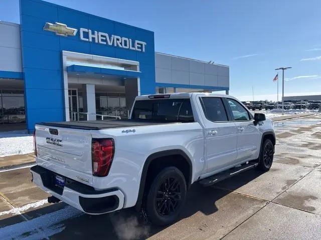 2022 GMC Sierra 1500 4WD Crew Cab Short Box Elevation