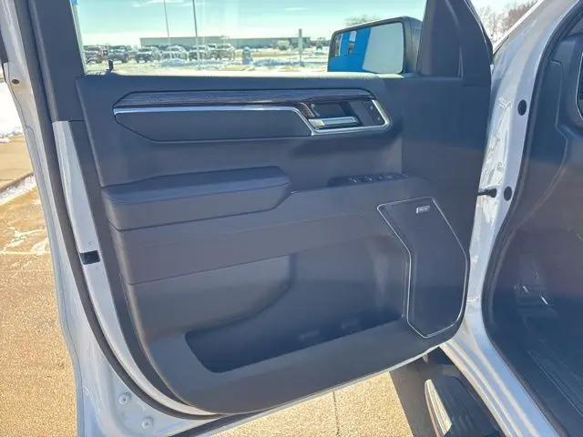 2022 GMC Sierra 1500 4WD Crew Cab Short Box Elevation