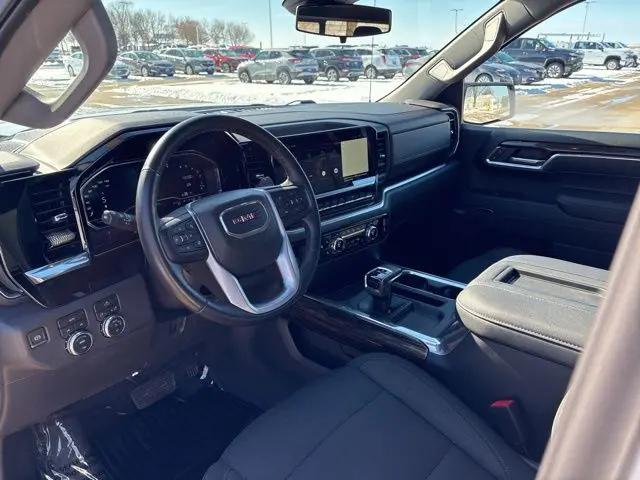 2022 GMC Sierra 1500 4WD Crew Cab Short Box Elevation