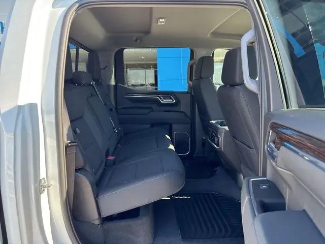 2022 GMC Sierra 1500 4WD Crew Cab Short Box Elevation