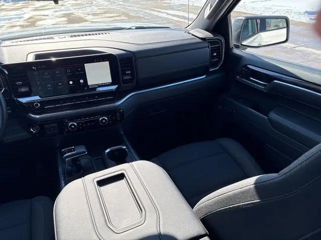 2022 GMC Sierra 1500 4WD Crew Cab Short Box Elevation