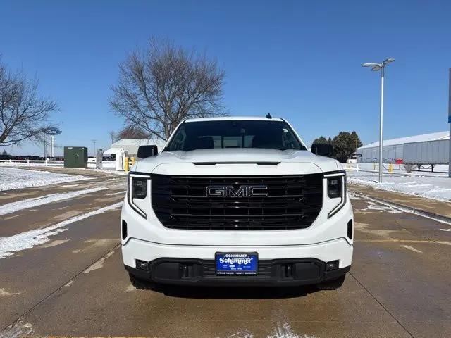 2022 GMC Sierra 1500 4WD Crew Cab Short Box Elevation