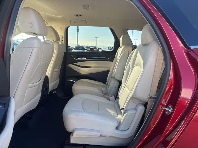2023 Buick Enclave Essence AWD