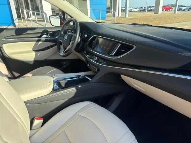 2023 Buick Enclave Essence AWD
