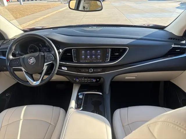 2023 Buick Enclave Essence AWD