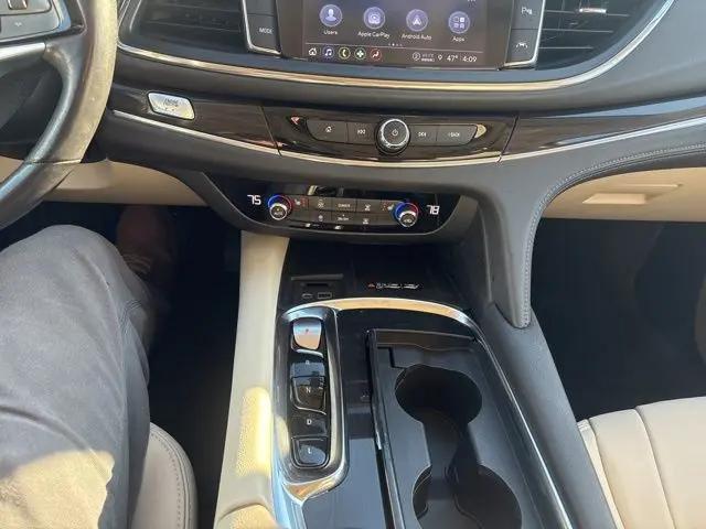 2023 Buick Enclave Essence AWD