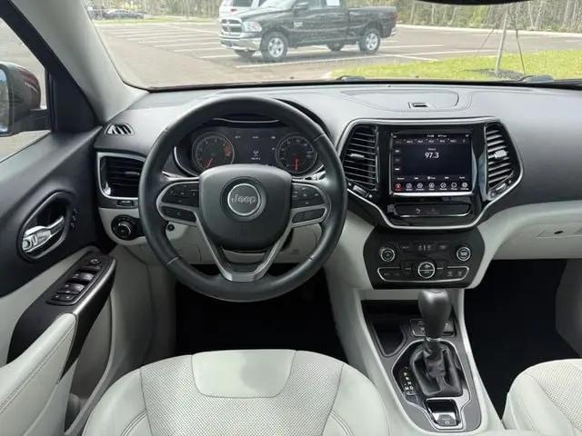 2019 Jeep Cherokee Limited FWD
