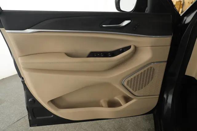 2026 Jeep Grand Cherokee Limited 4x2