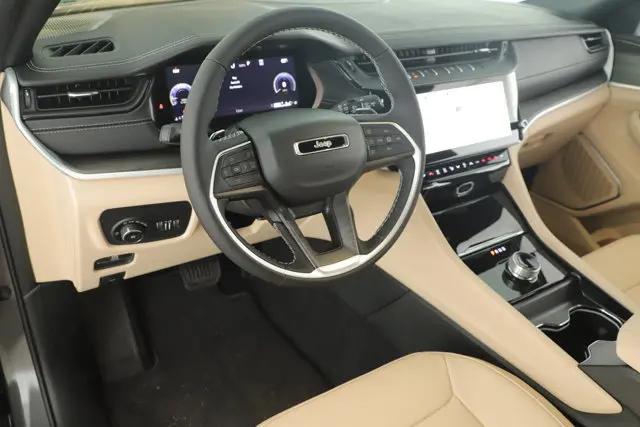 2026 Jeep Grand Cherokee Limited 4x2