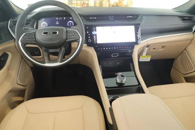 2026 Jeep Grand Cherokee Limited 4x2