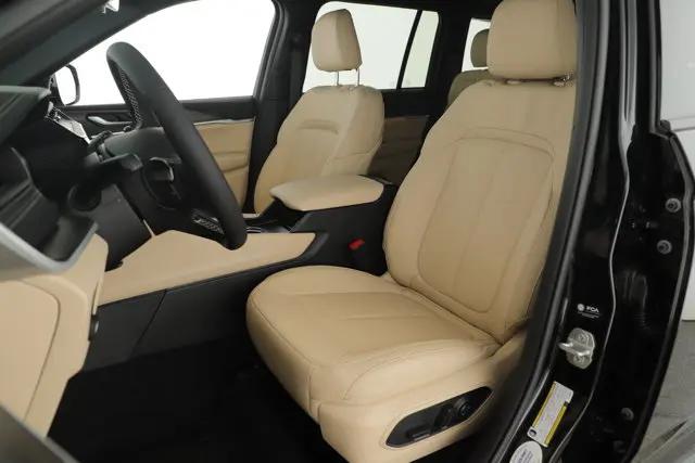 2026 Jeep Grand Cherokee Limited 4x2