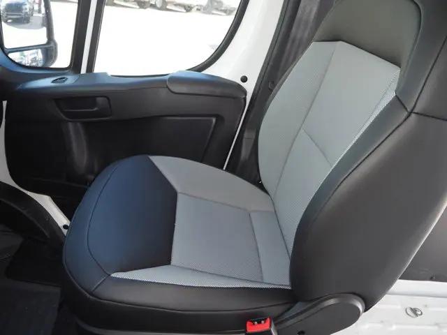 2025 Ram ProMaster Cargo Van Tradesman Super High Roof 159" WB EXT w/Pass Seat