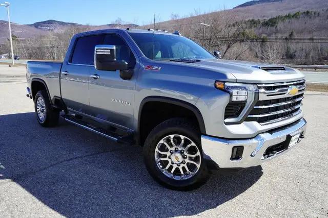 2025 Chevrolet Silverado 2500HD 4WD Crew Cab Standard Bed LTZ