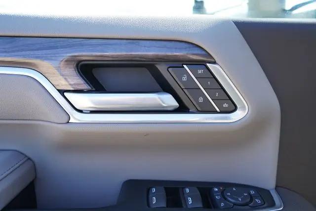 2025 Chevrolet Silverado 2500HD 4WD Crew Cab Standard Bed LTZ