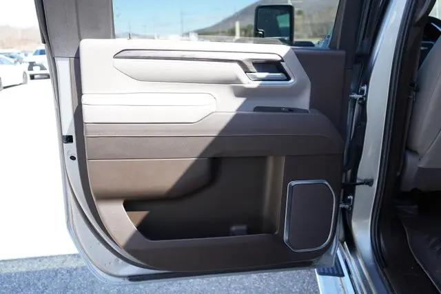 2025 Chevrolet Silverado 2500HD 4WD Crew Cab Standard Bed LTZ