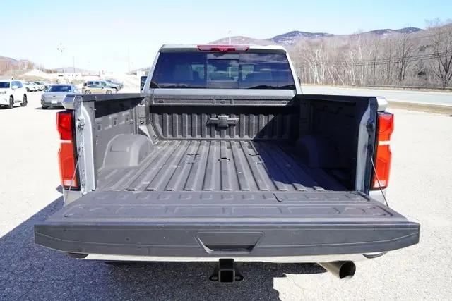 2025 Chevrolet Silverado 2500HD 4WD Crew Cab Standard Bed LTZ
