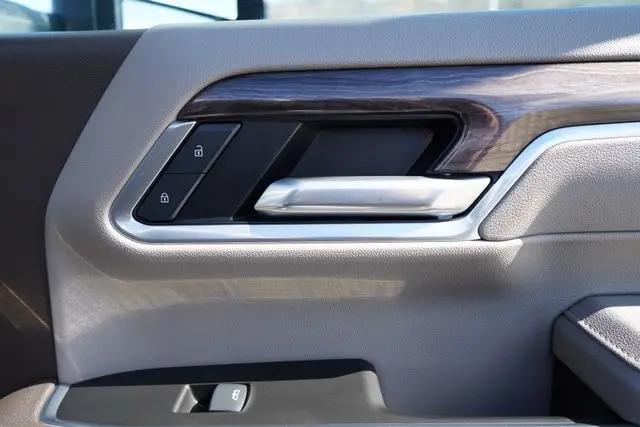 2025 Chevrolet Silverado 2500HD 4WD Crew Cab Standard Bed LTZ