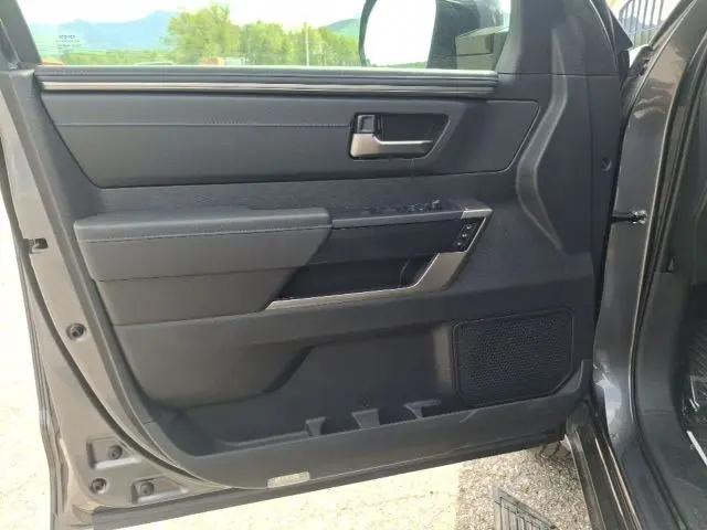 2026 Toyota Tundra Platinum CrewMax 5.5' Bed