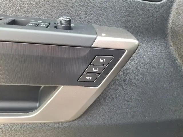 2026 Toyota Tundra Platinum CrewMax 5.5' Bed